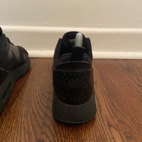 Nike air max Tavas triple back - Picture 2 of 4